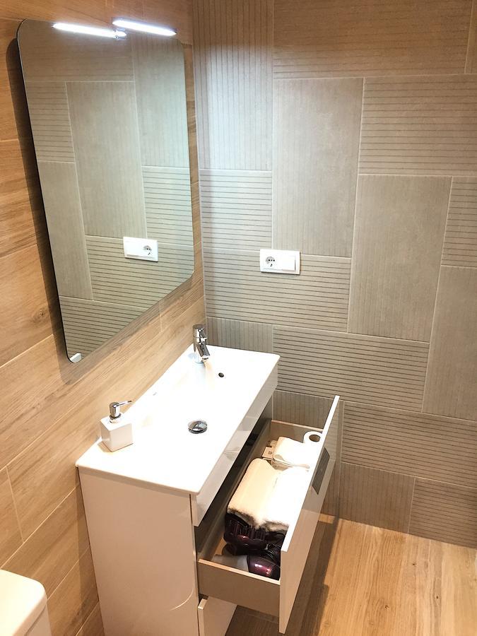 Habitación Triple con baño privado externo